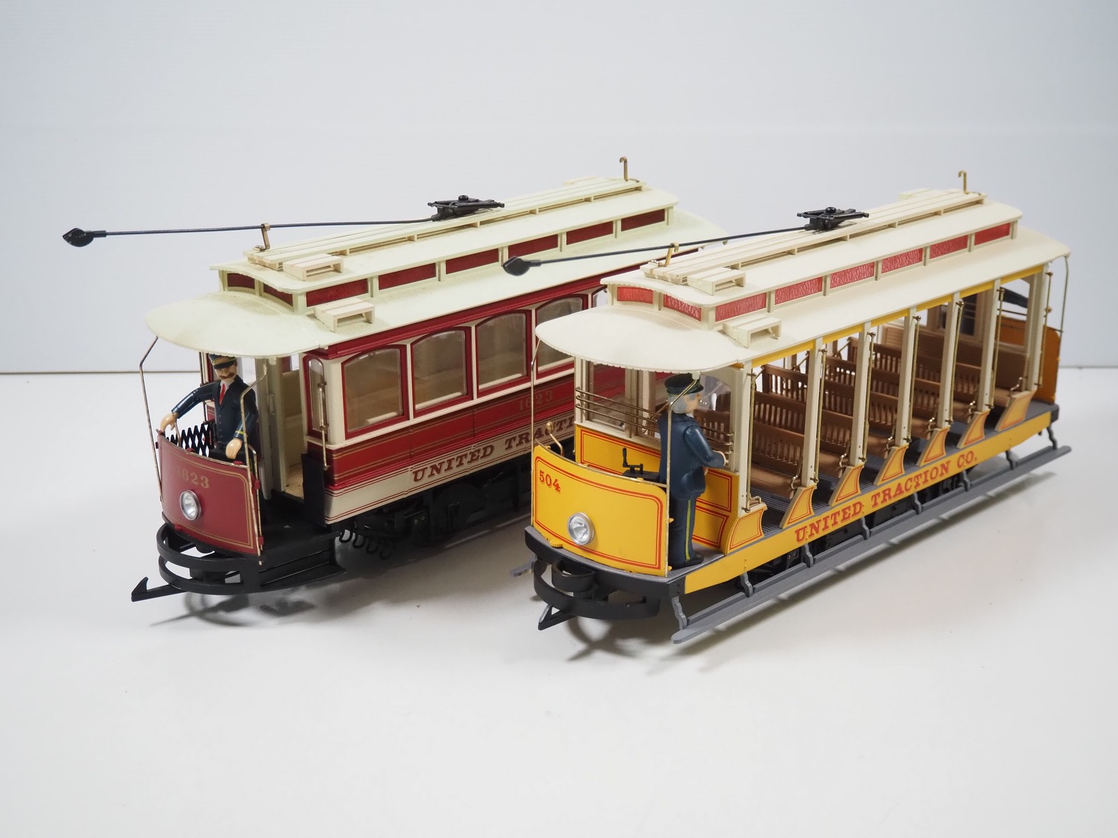 Lot 709 - A pair of BACHMANN Big Haulers G gauge