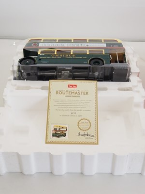 Lot 42 - A SUN STAR 1:24 scale 9907 diecast London...