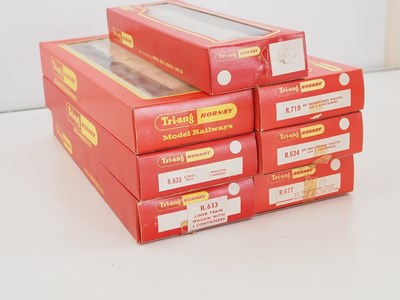 Lot 288 - A group of OO gauge TRI-ANG HORNBY (TRIANG)...