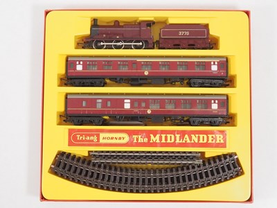 Lot 395 - A TRIANG HORNBY OO gauge RS8 'The Midlander'...