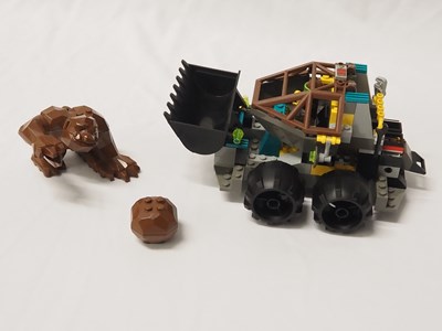 Lot 37 - LEGO - ROCK RAIDERS #4950 Loader Dozer -...