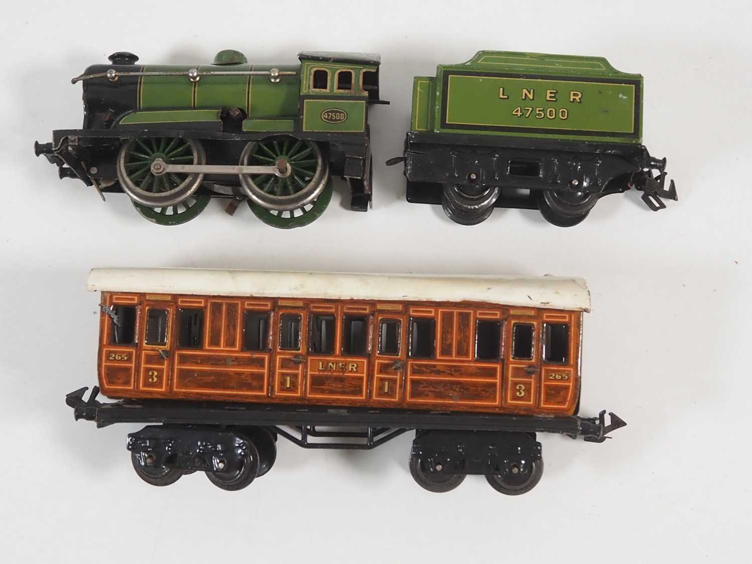 TRAIN ECHELLE O BING LOCO 020 VICTORIA / jouet ancien antique toy circa 1900 EUR 49,50 - FR TRAIN ECHELLE O BING LOCO 020 VICTORIA / jouet ancien antique toy circa 1900 EUR 49,50 - FR
