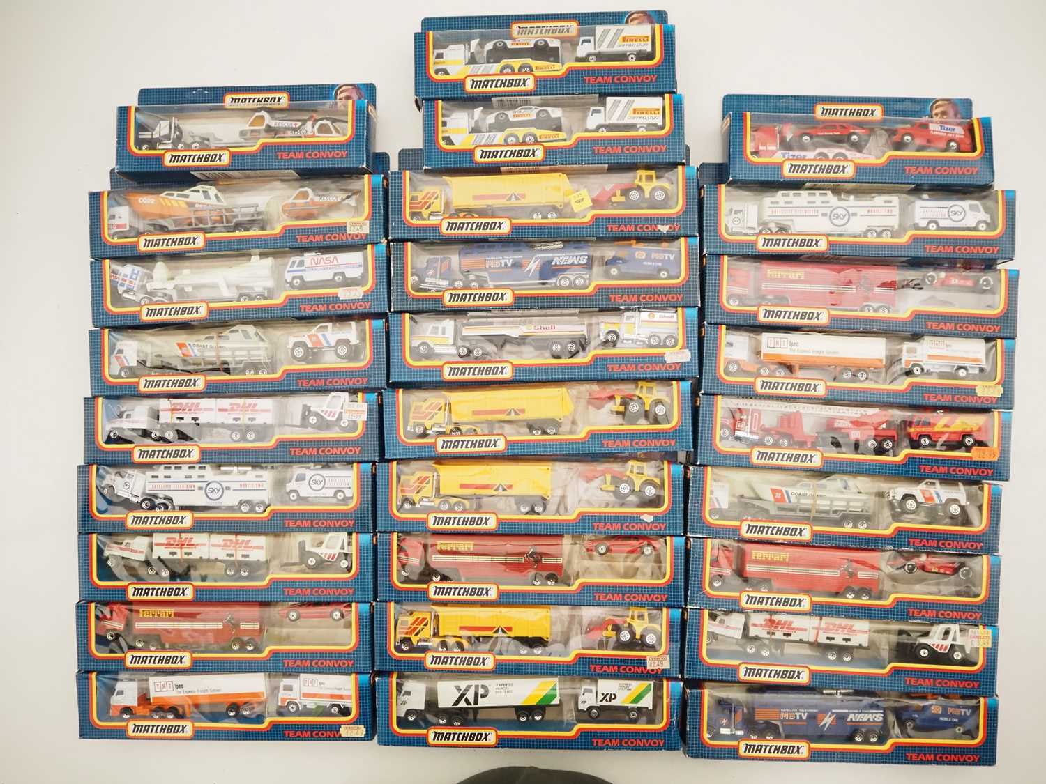 Lot 637 - MATCHBOX diecast 'Team Convoy' multi vehicle...