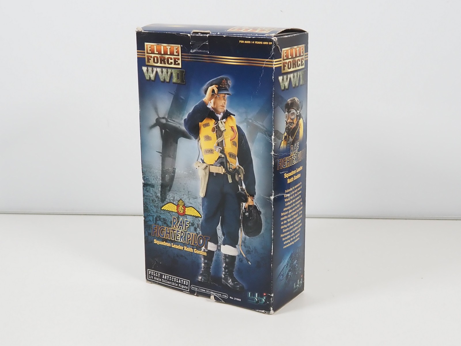 Lot 191 - BLUE BOX TOYS 1:6 scale Elite Force WWII