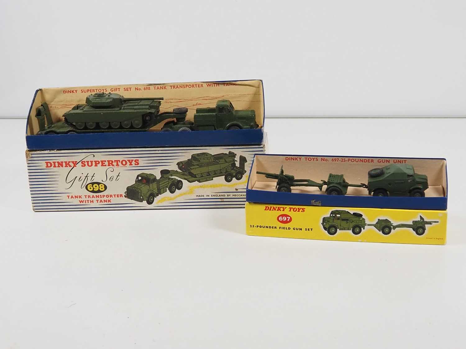 Lot 292 - DINKY - A 697 25-Pounder Field Gun Set Lot 292 - DINKY - A 697 25-Pounder Field Gun Set