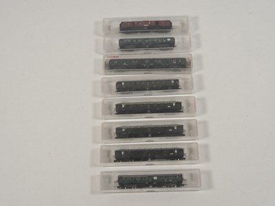 Lot 22 - FLEISCHMANN N gauge German Outline passenger...