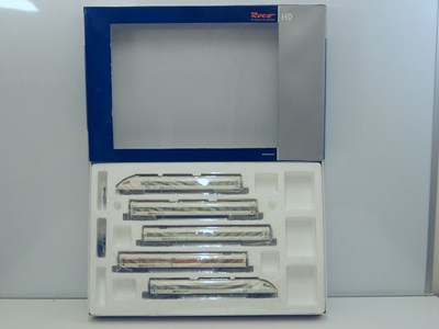 Lot 78 - ROCO HO gauge 63153 Swiss outline ICN series 5...
