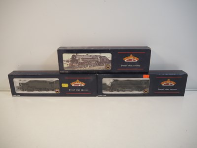 Lot 270 - BACHMANN OO gauge, a pair of class 5MT steam...