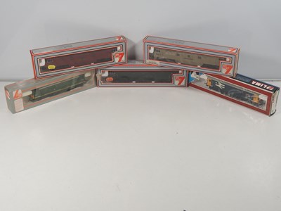 Lot 350 - LIMA OO gauge diesel locomotives comprising...