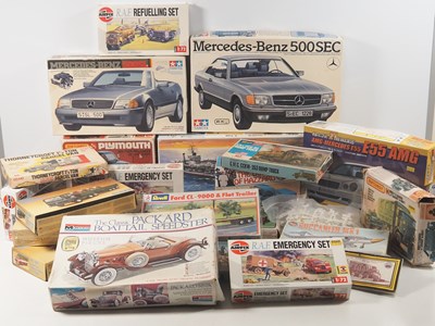Lot 451 - A large quantity of mixed unbuilt plastic kits...