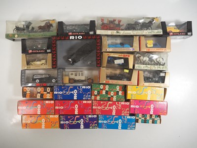 Lot 520 - 1:43 scale diecast cars, vans, horse-drawn...