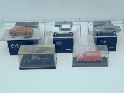 Lot 593 - TRAX 1:43 scale Australian Outline diecast...
