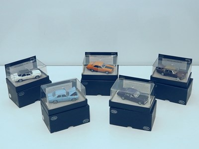 Lot 598 - TRAX 1:43 scale Australian Outline diecast...