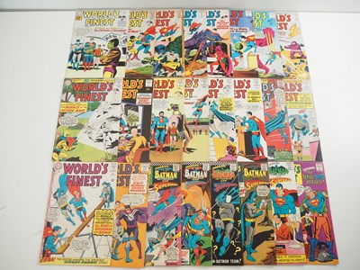 Lot 143 - WORLD'S FINEST #122, 124-125, 130-135, 137-138,...